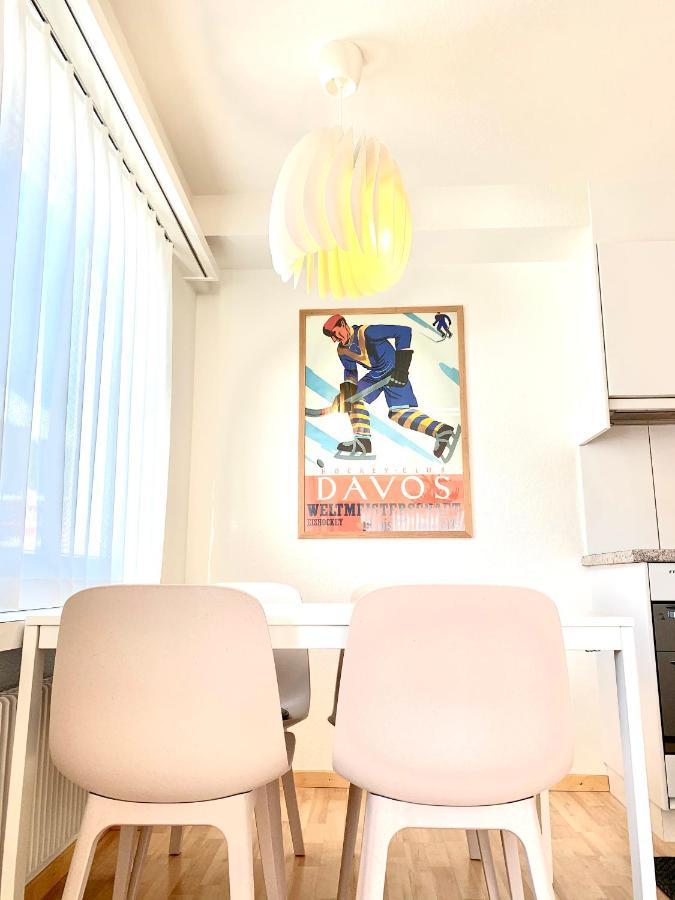 Holiday Apartment Bolgen - Close To Everything! Bolgen, Jakobshorn, Bus Stop, Train Station, Supermarket, Ski School, Ski Rentals, Restaurants And More! Davos Eksteriør billede