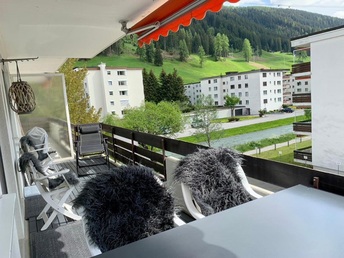 Holiday Apartment Bolgen - Close To Everything! Bolgen, Jakobshorn, Bus Stop, Train Station, Supermarket, Ski School, Ski Rentals, Restaurants And More! Davos Eksteriør billede