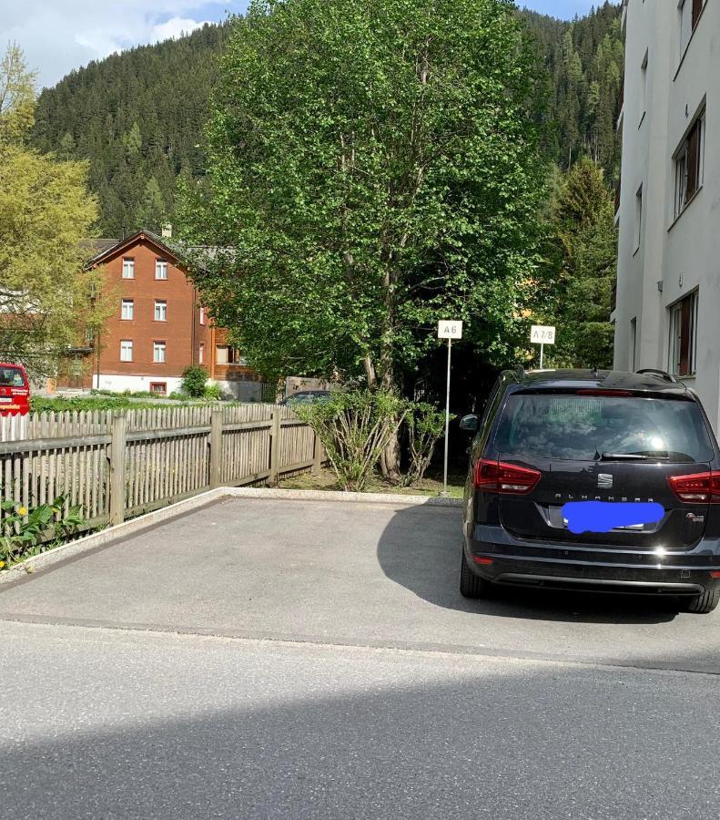 Holiday Apartment Bolgen - Close To Everything! Bolgen, Jakobshorn, Bus Stop, Train Station, Supermarket, Ski School, Ski Rentals, Restaurants And More! Davos Eksteriør billede
