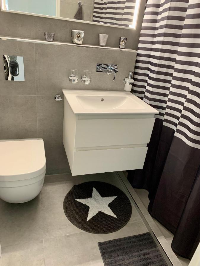 Holiday Apartment Bolgen - Close To Everything! Bolgen, Jakobshorn, Bus Stop, Train Station, Supermarket, Ski School, Ski Rentals, Restaurants And More! Davos Eksteriør billede
